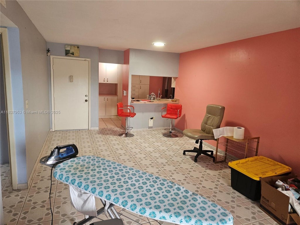 855 Ne 209th St 203-34, Miami