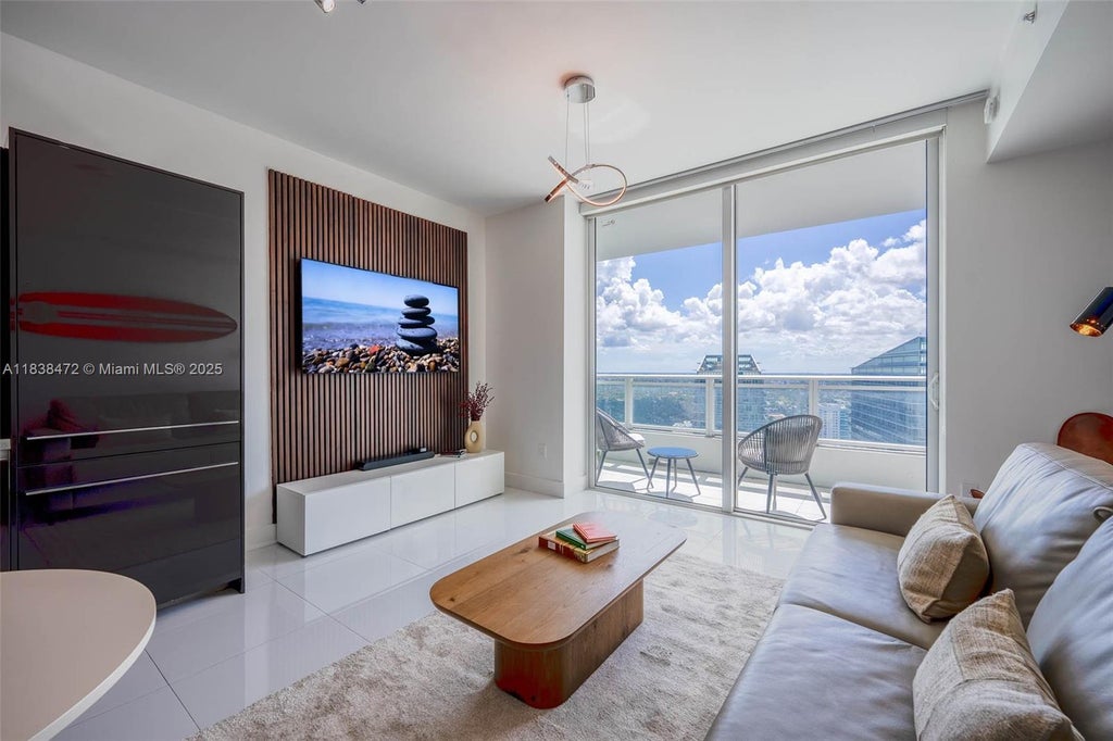 1080 Brickell Ave 3805, Miami