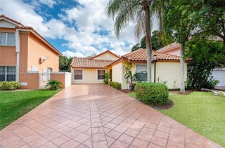 Photo of Listing #A11838294