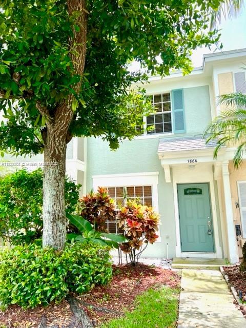 7886 Dixie Beach Cir 7886, Tamarac