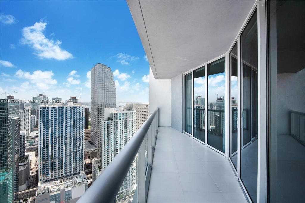 465 Brickell Ave 4904, Miami