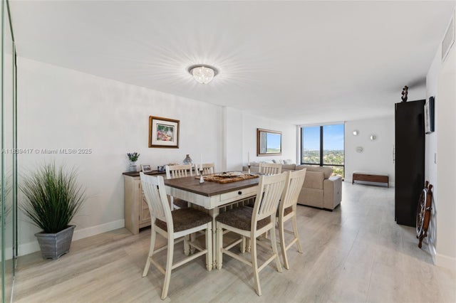 4 of 15 - 1600 S Ocean Dr 10e, Hollywood, FL