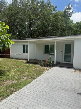 Photo of Listing #A11839553