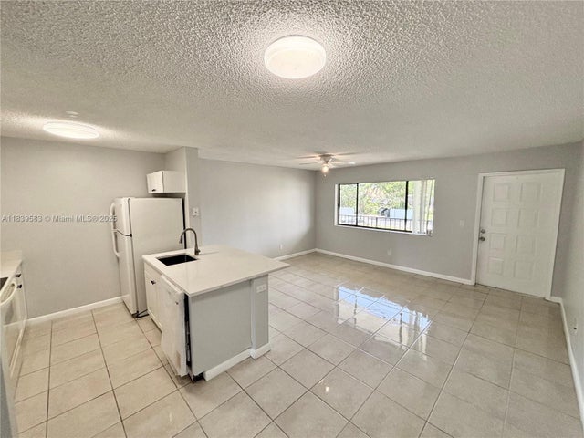 1 of 23 - 1822 Meadows Cir W 1822, Boynton Beach, FL