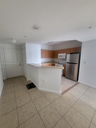 Photo of Listing #A11839803