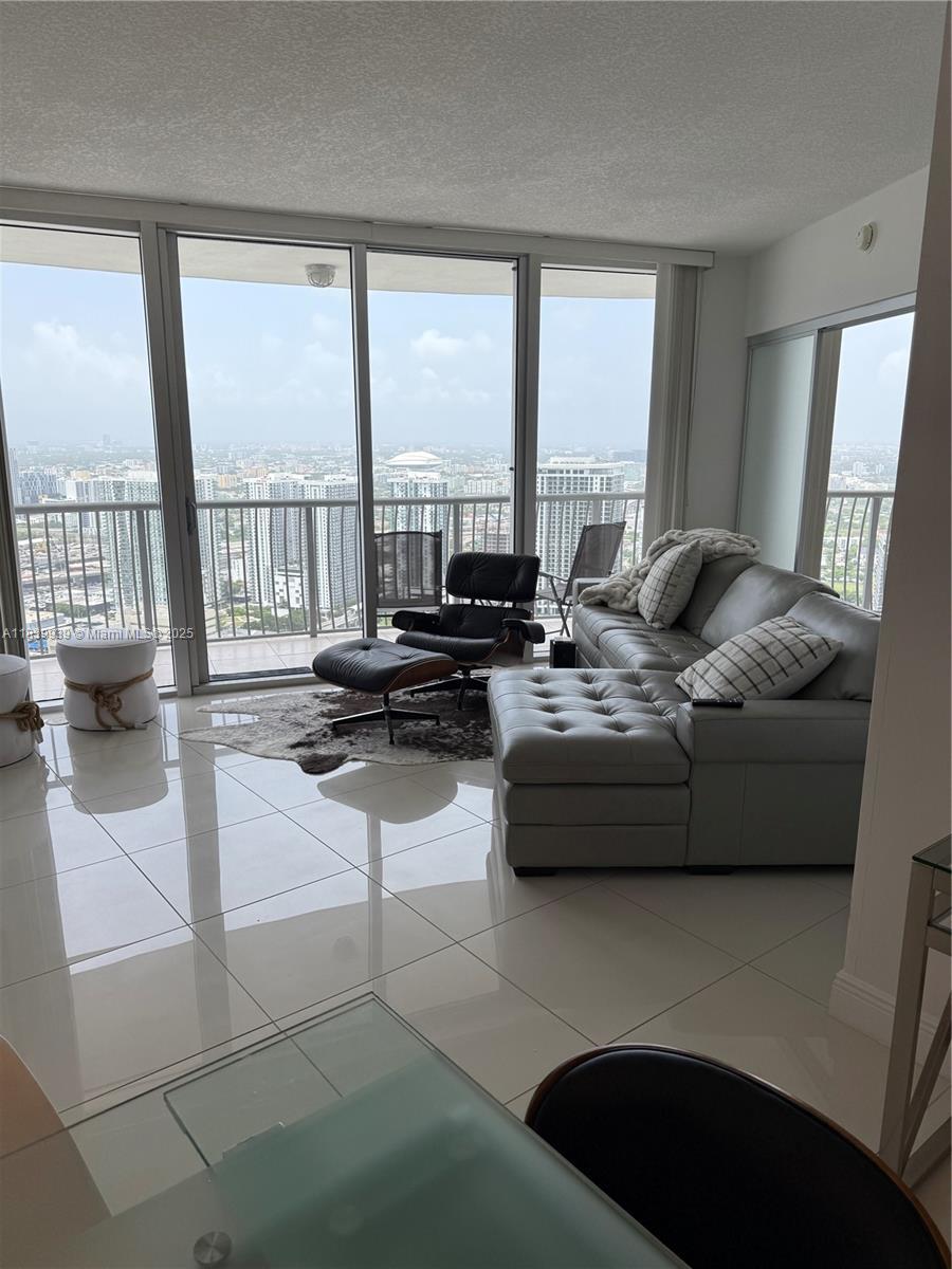 1750 N Bayshore Dr 5114, Miami