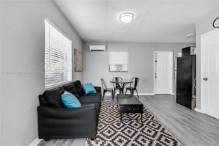 Photo of Listing #A11839691