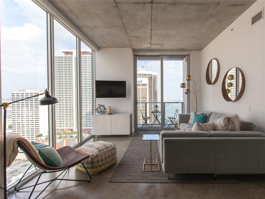 151 Se 1st St 2802, Miami