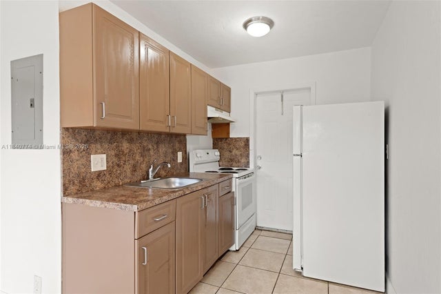 3 of 4 - 517-521 Nw 18th Ave 1, Fort Lauderdale, FL