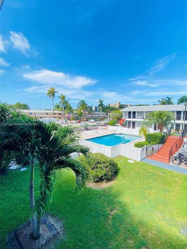 3 of 37 - 1100 Atlantic Shores Blvd 404, Hallandale Beach, FL