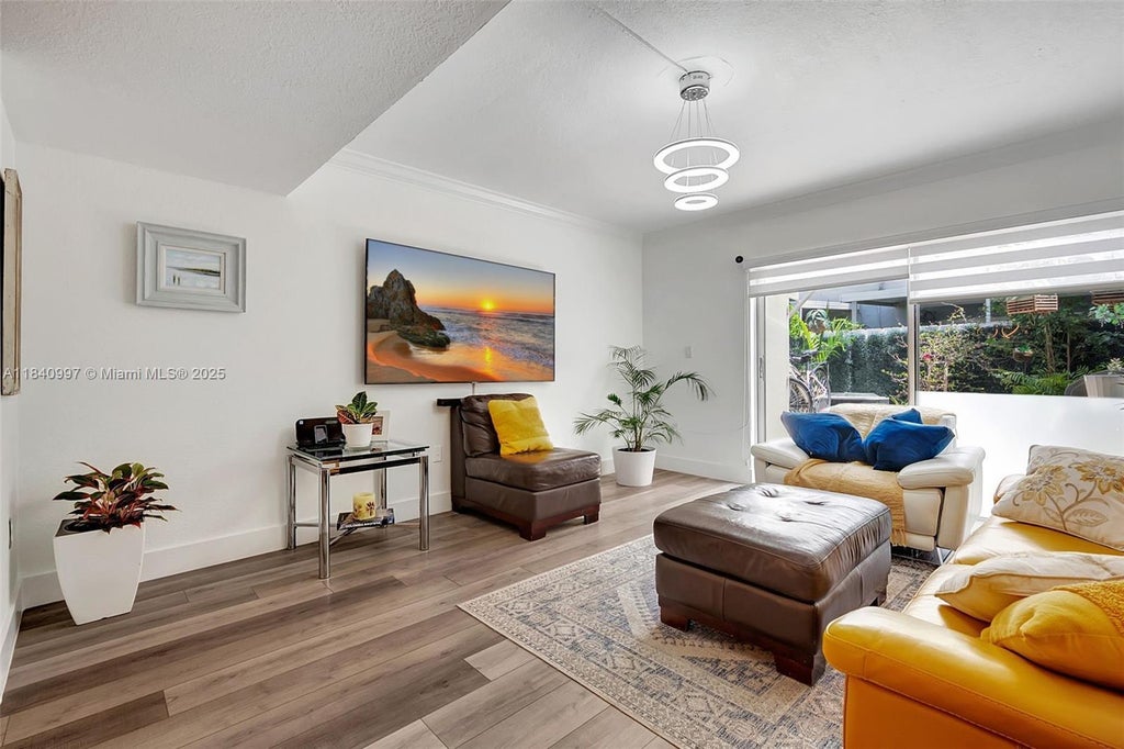 1187 Nw 123rd Pl 204, Miami