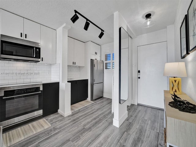 3 of 43 - 1777 Se 15th 407, Fort Lauderdale, FL