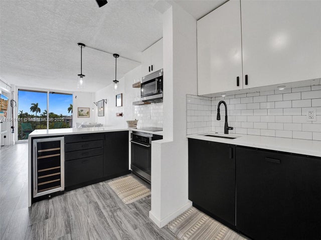 5 of 43 - 1777 Se 15th 407, Fort Lauderdale, FL