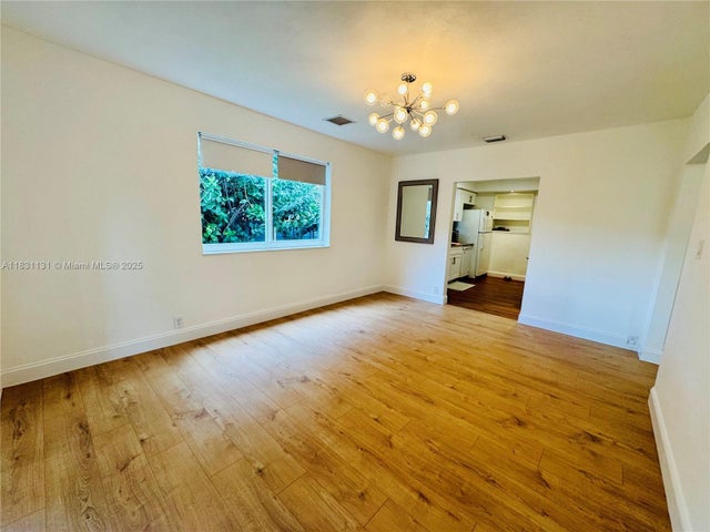 4 of 26 - 920 N 26th Ave, Hollywood, FL