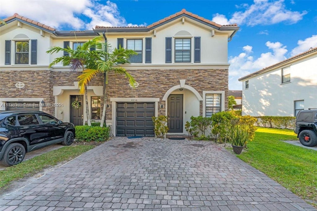 4258 Sw 164th Path, Miami
