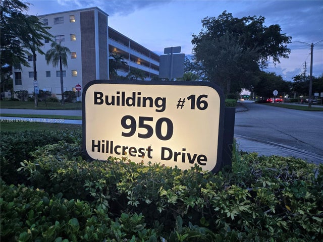 5 of 30 - 950 Hillcrest Dr 106, Hollywood, FL