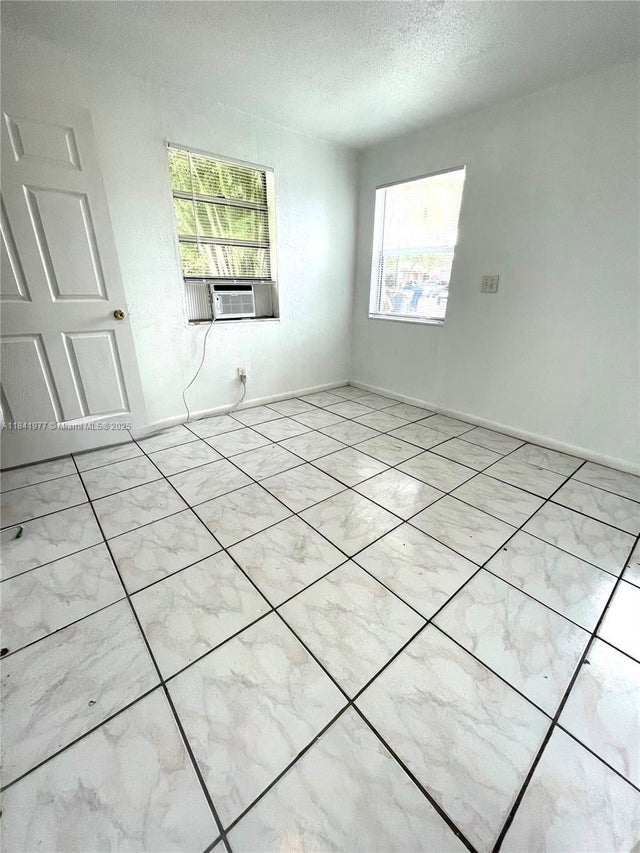 3 of 9 - 6111 Buchanan St 1, Hollywood, FL