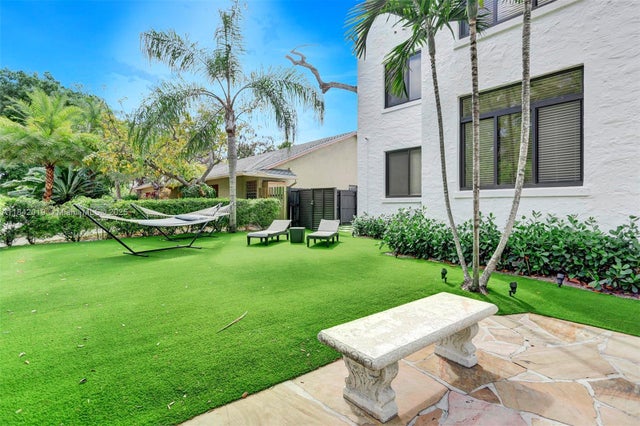 3 of 32 - 1656 Polk St 4, Hollywood, FL