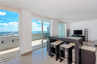 Photo of Listing #A11841036