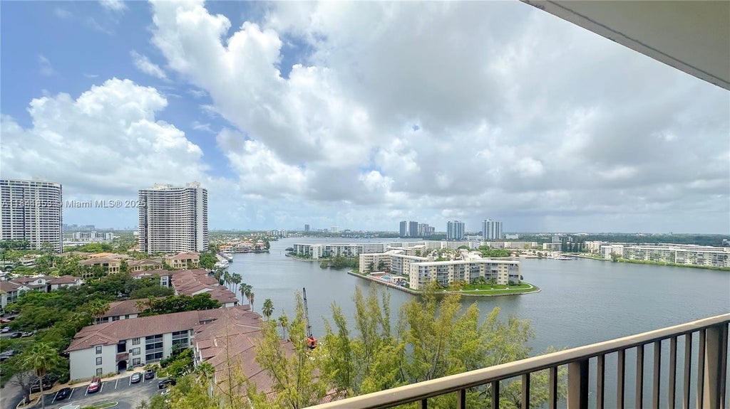 18151 Ne 31st Ct 1603, Aventura