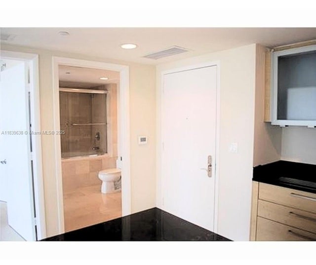 2 of 8 - 1830 S Ocean Dr 4407, Hallandale Beach, FL