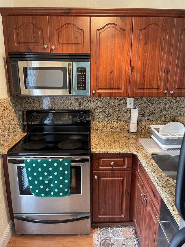 4 of 19 - 300 Madeira Ave 204, Coral Gables, FL