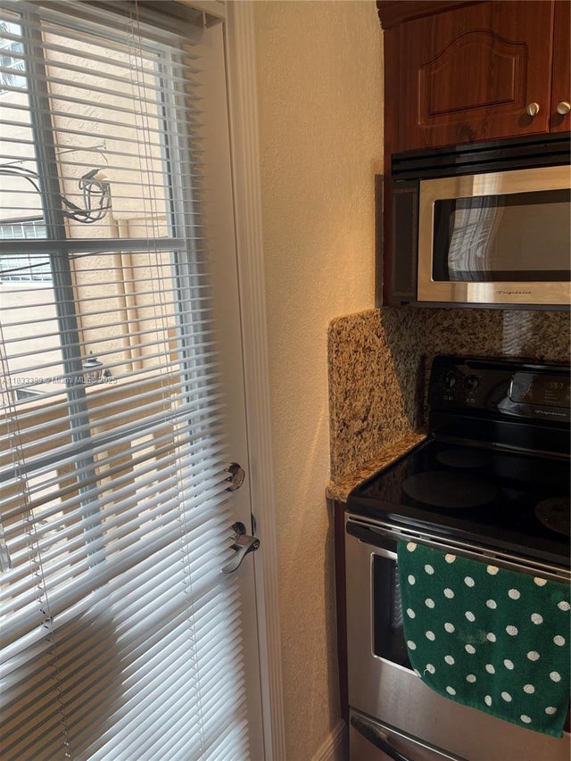 5 of 19 - 300 Madeira Ave 204, Coral Gables, FL