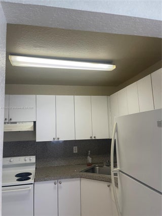 Photo of Listing #A11840537