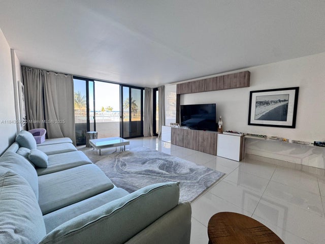 4 of 18 - 2201 S Ocean Dr 301, Hollywood, FL
