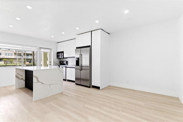 4 of 22 - 2881 Ne 32nd St 115, Fort Lauderdale, FL