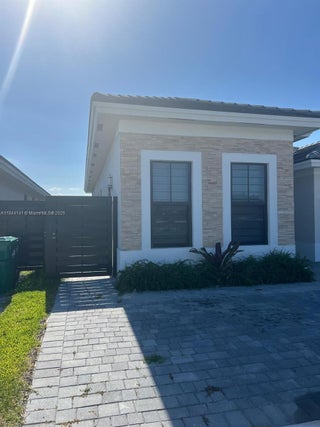 Photo of Listing #A11844141