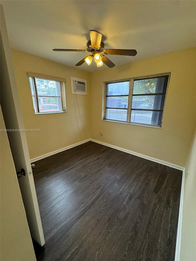 5 of 18 - 844 Nw 18th Ave A, Fort Lauderdale, FL