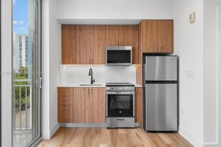 Photo of Listing #A11844299