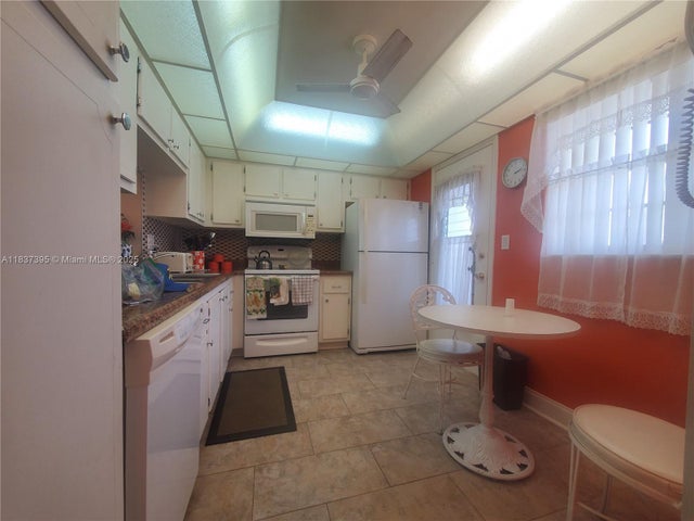 2 of 18 - 319 Ne 14th Ave 507, Hallandale Beach, FL