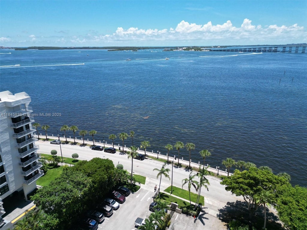 1450 Brickell Bay Dr 1904, Miami