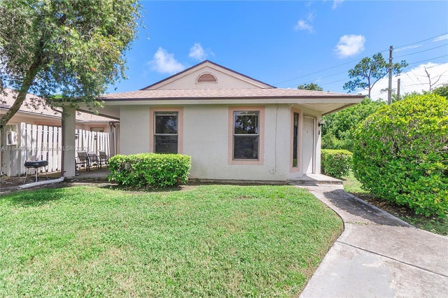 1 of 54 - 2828 Stoneway Ln A, Fort Pierce, FL