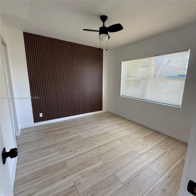 5 of 7 - 1827 N Dixie Hwy 2, Fort Lauderdale, FL