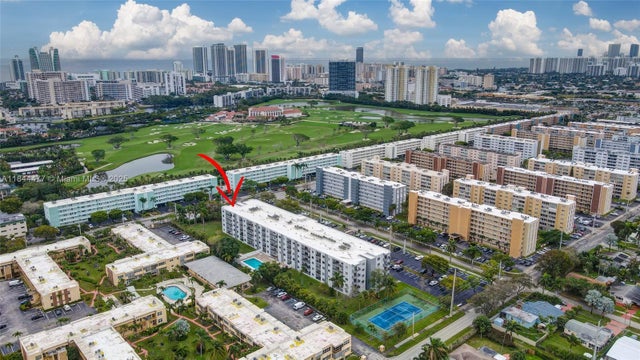 2 of 43 - 1301 Ne 7th St 318, Hallandale Beach, FL