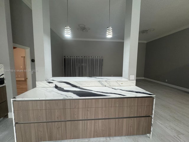 3 of 19 - 2743 S Parkview Dr 2743, Hallandale Beach, FL