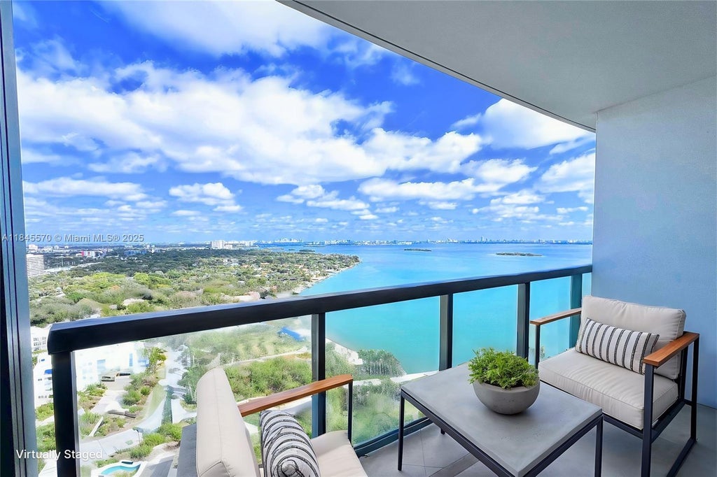 601 Ne 36th St 2504, Miami