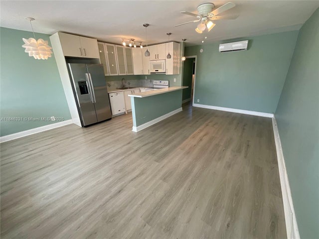 1 of 32 - 2716 Ne 30th Pl 207c, Fort Lauderdale, FL