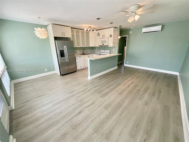 2 of 32 - 2716 Ne 30th Pl 207c, Fort Lauderdale, FL
