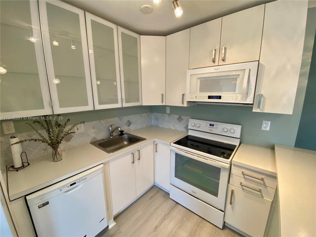 5 of 32 - 2716 Ne 30th Pl 207c, Fort Lauderdale, FL