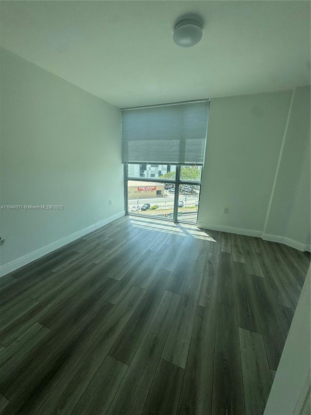 4 of 9 - 140 S Dixie Hwy 429, Hollywood, FL