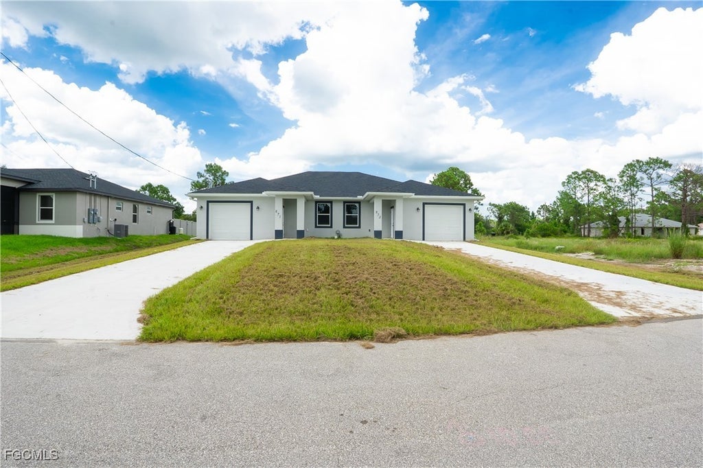 873 Duplex St E, Lehigh Acres