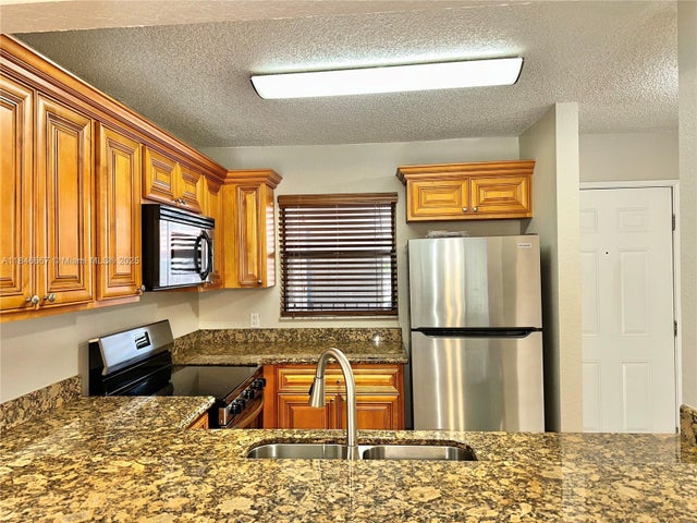 1 of 15 - 1620 Balfour Point Dr G, West Palm Beach, FL