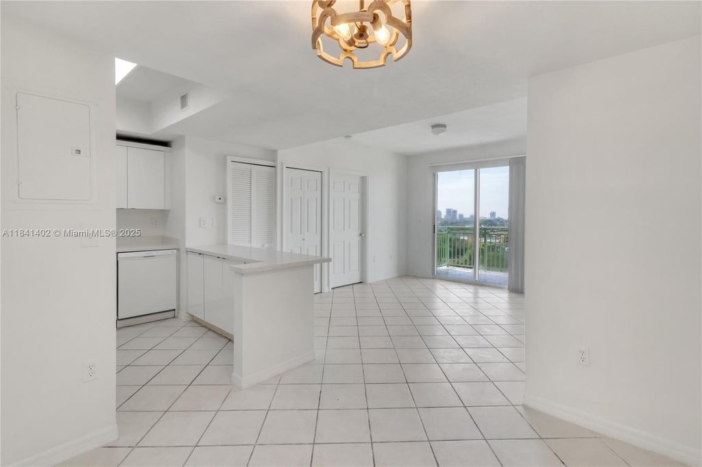 3500 Coral Way 1207, Miami