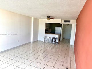 Photo of Listing #A11846945