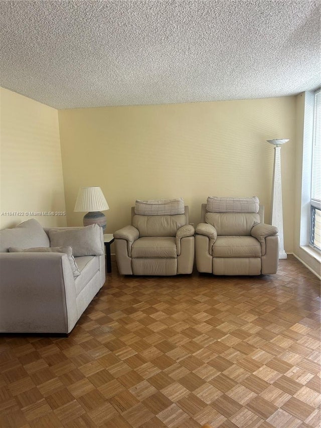 3 of 23 - 2400 Ne 9th St 603, Fort Lauderdale, FL