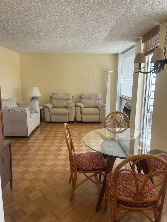 5 of 23 - 2400 Ne 9th St 603, Fort Lauderdale, FL